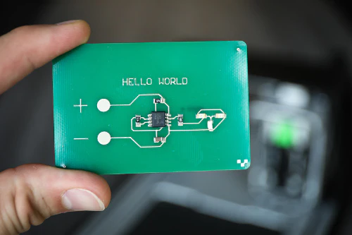 V-One Hello World komponentsæt