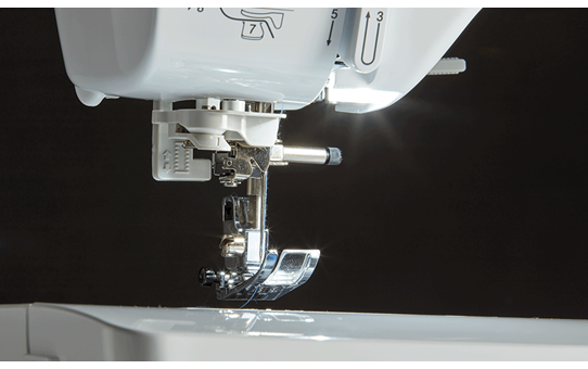 InnovisA16_LED_sewing_light Brother Innov-is A16 symaskine
